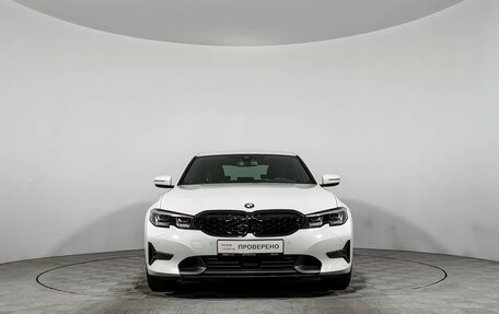 BMW 3 серия, 2019 год, 2 585 000 рублей, 2 фотография