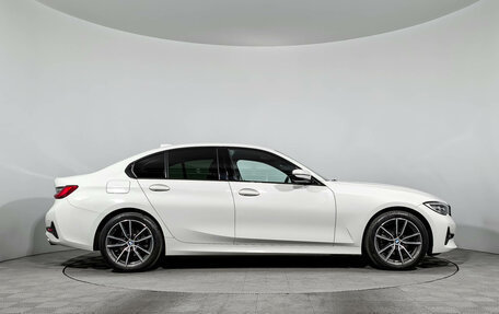 BMW 3 серия, 2019 год, 2 585 000 рублей, 4 фотография