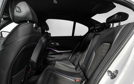 BMW 3 серия, 2019 год, 2 585 000 рублей, 14 фотография