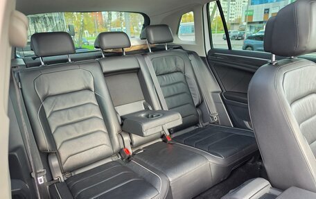 Volkswagen Tiguan II, 2018 год, 3 100 000 рублей, 9 фотография