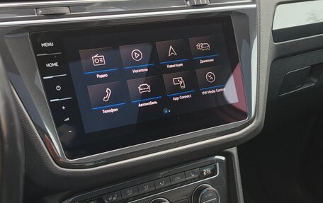 Volkswagen Tiguan II, 2018 год, 3 100 000 рублей, 12 фотография