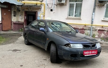 Mitsubishi Carisma I, 1997 год, 60 000 рублей, 2 фотография