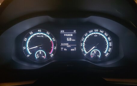 Skoda Karoq I, 2020 год, 2 280 000 рублей, 8 фотография