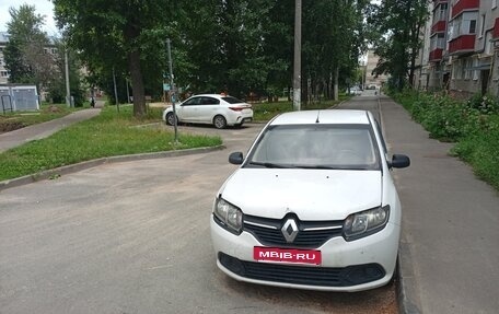 Renault Logan II, 2014 год, 175 000 рублей, 3 фотография