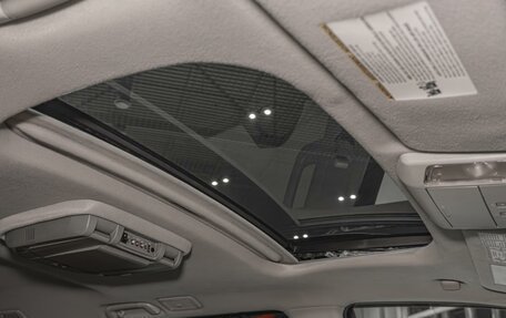 Toyota Sequoia II рестайлинг, 2009 год, 2 880 000 рублей, 13 фотография