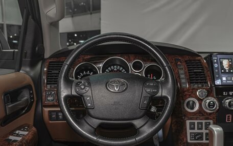 Toyota Sequoia II рестайлинг, 2009 год, 2 880 000 рублей, 24 фотография