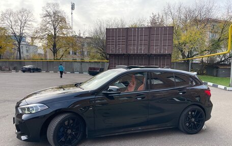 BMW 1 серия, 2022 год, 395 000 рублей, 3 фотография