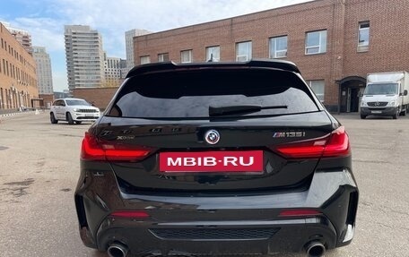 BMW 1 серия, 2022 год, 395 000 рублей, 9 фотография