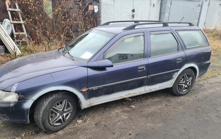 Opel Vectra B рестайлинг, 1998 год, 135 000 рублей, 4 фотография