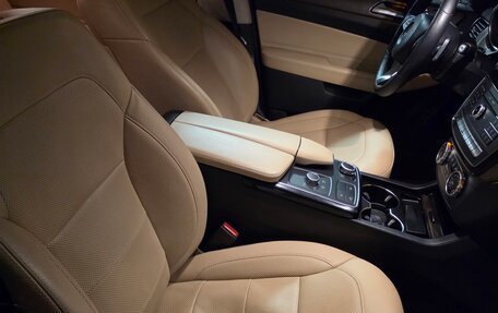 Mercedes-Benz GLS, 2018 год, 4 600 000 рублей, 6 фотография