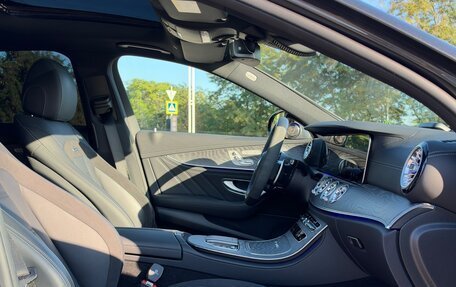Mercedes-Benz E-Класс AMG, 2022 год, 9 000 000 рублей, 26 фотография