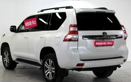 Toyota Land Cruiser Prado 150 рестайлинг, 2016 год, 3 800 000 рублей, 7 фотография