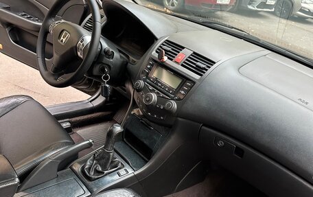 Honda Accord VII рестайлинг, 2004 год, 500 000 рублей, 12 фотография