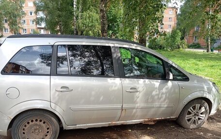 Opel Zafira B, 2006 год, 140 000 рублей, 9 фотография