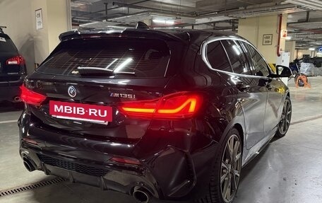 BMW 1 серия, 2022 год, 4 400 000 рублей, 2 фотография
