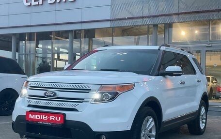Ford Explorer V рестайлинг, 2015 год, 2 400 000 рублей, 2 фотография