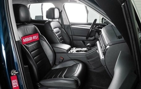 Volkswagen Touareg III, 2018 год, 3 599 000 рублей, 8 фотография