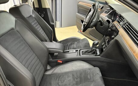 Volkswagen Passat B8 рестайлинг, 2018 год, 2 400 000 рублей, 18 фотография