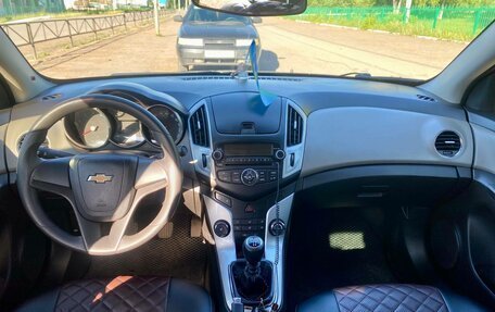 Chevrolet Cruze II, 2013 год, 820 000 рублей, 5 фотография