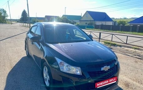 Chevrolet Cruze II, 2013 год, 820 000 рублей, 2 фотография