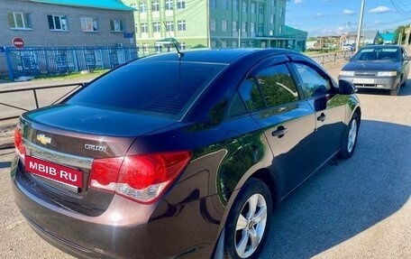 Chevrolet Cruze II, 2013 год, 820 000 рублей, 4 фотография