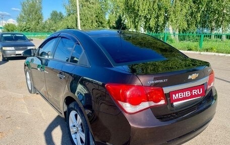 Chevrolet Cruze II, 2013 год, 820 000 рублей, 3 фотография