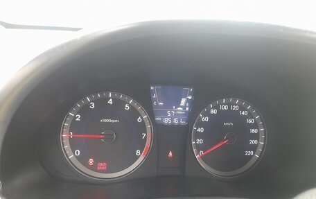 Hyundai Solaris II рестайлинг, 2011 год, 550 000 рублей, 10 фотография