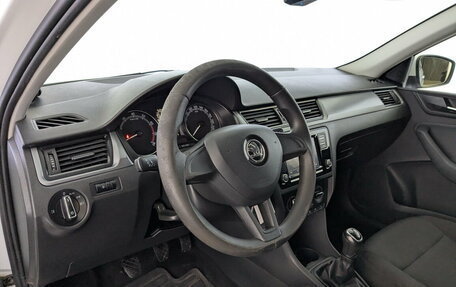 Skoda Rapid I, 2019 год, 900 000 рублей, 16 фотография
