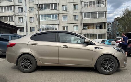 KIA Rio III рестайлинг, 2013 год, 850 000 рублей, 2 фотография