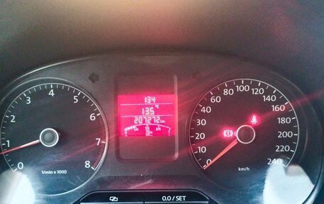 Volkswagen Polo VI (EU Market), 2011 год, 620 000 рублей, 2 фотография