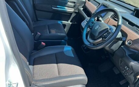 Honda Freed II, 2021 год, 1 890 000 рублей, 14 фотография