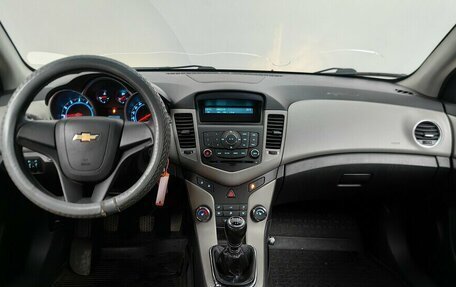 Chevrolet Cruze II, 2011 год, 649 000 рублей, 12 фотография