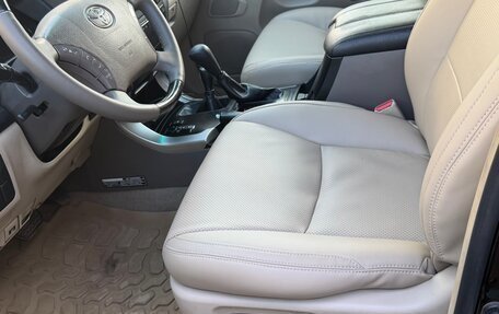 Toyota Land Cruiser Prado 120, 2008 год, 2 000 000 рублей, 21 фотография