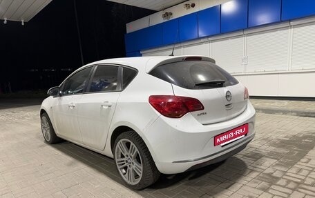 Opel Astra J, 2013 год, 999 999 рублей, 5 фотография