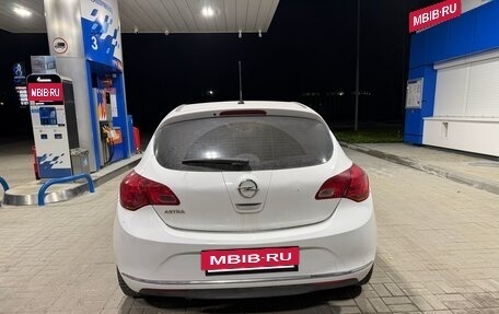 Opel Astra J, 2013 год, 999 999 рублей, 6 фотография