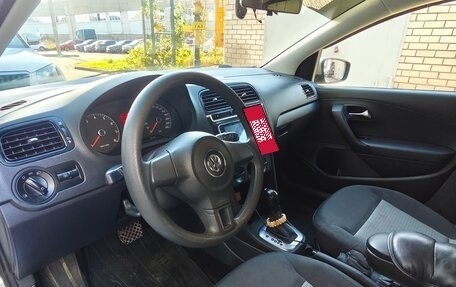 Volkswagen Polo VI (EU Market), 2013 год, 750 000 рублей, 1 фотография