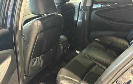 Hyundai Sonata VI, 2011 год, 899 000 рублей, 12 фотография