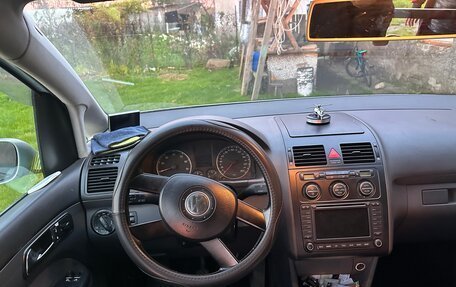 Volkswagen Touran III, 2006 год, 545 000 рублей, 6 фотография