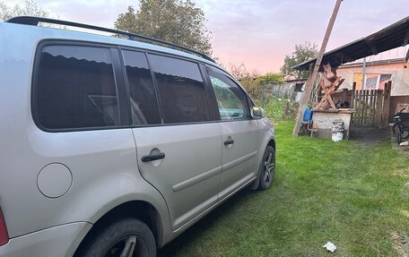 Volkswagen Touran III, 2006 год, 545 000 рублей, 3 фотография