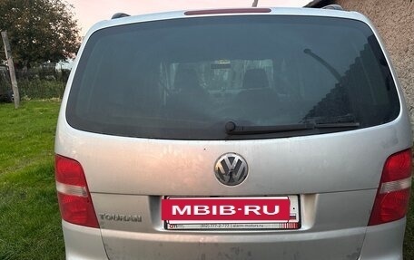 Volkswagen Touran III, 2006 год, 545 000 рублей, 5 фотография