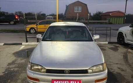 Toyota Camry, 1993 год, 250 000 рублей, 1 фотография