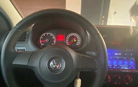 Volkswagen Polo VI (EU Market), 2011 год, 830 000 рублей, 21 фотография