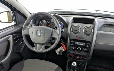 Renault Duster I рестайлинг, 2017 год, 995 000 рублей, 26 фотография