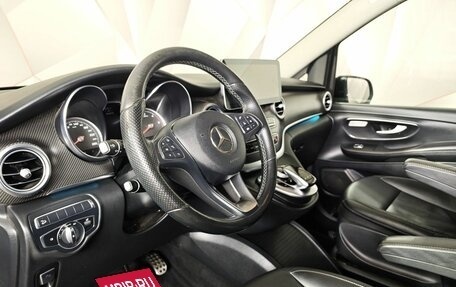 Mercedes-Benz V-Класс, 2017 год, 3 269 000 рублей, 19 фотография