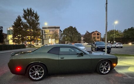 Dodge Challenger III рестайлинг 2, 2021 год, 2 150 000 рублей, 4 фотография