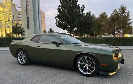 Dodge Challenger III рестайлинг 2, 2021 год, 2 150 000 рублей, 15 фотография