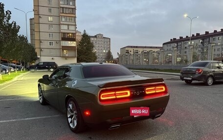 Dodge Challenger III рестайлинг 2, 2021 год, 2 150 000 рублей, 7 фотография