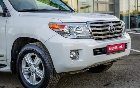 Toyota Land Cruiser 200, 2015 год, 4 798 000 рублей, 10 фотография