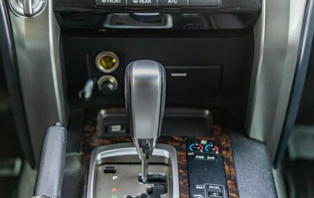 Toyota Land Cruiser 200, 2015 год, 4 798 000 рублей, 28 фотография