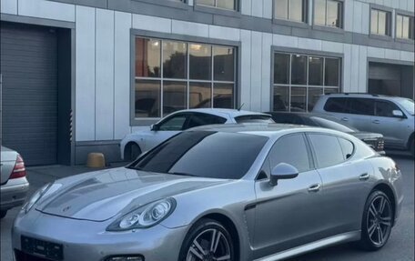 Porsche Panamera II рестайлинг, 2010 год, 2 000 000 рублей, 3 фотография